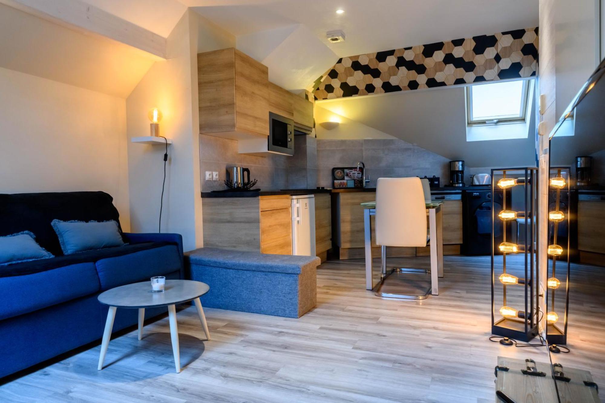 Au Bord Du Lac D'Annecy, Logement Type Loft, Dans Residence Avec Plage Et Ponton Privee Duingt Exterior foto