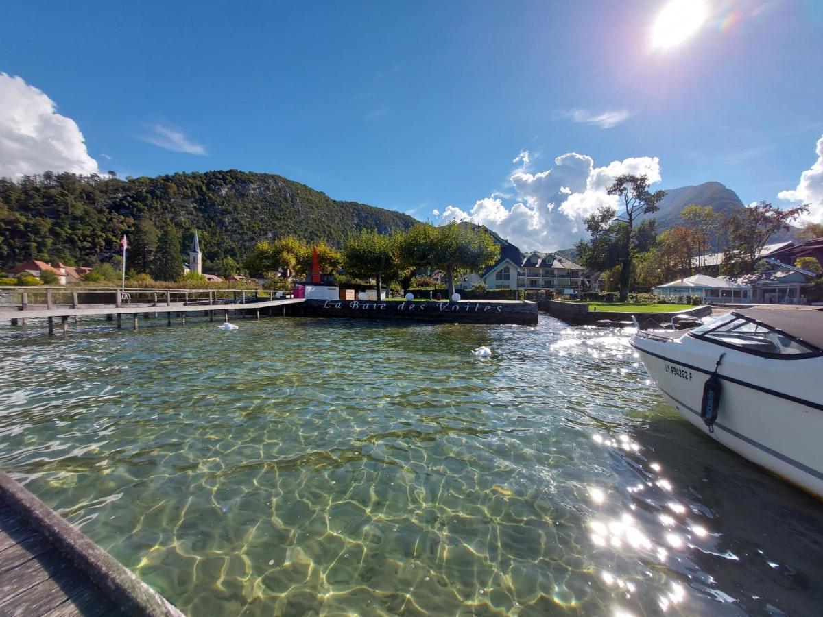 Au Bord Du Lac D'Annecy, Logement Type Loft, Dans Residence Avec Plage Et Ponton Privee Duingt Exterior foto